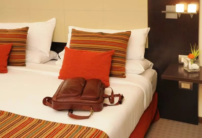 هتل Del Bono Park