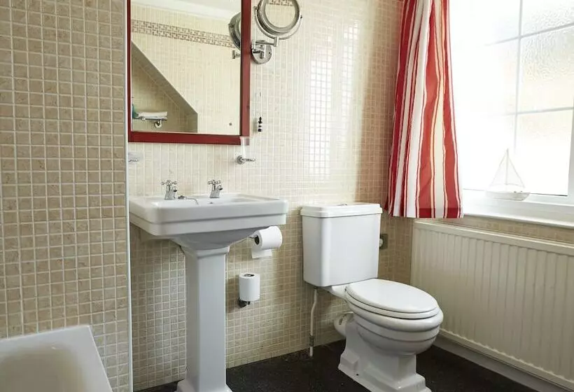 Отель Anchor Inn By Greene King Inns