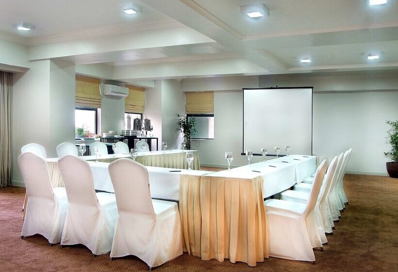 هتل Aryaduta Suite Semanggi