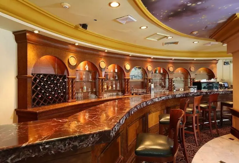 Hotel Aryaduta Suite Semanggi