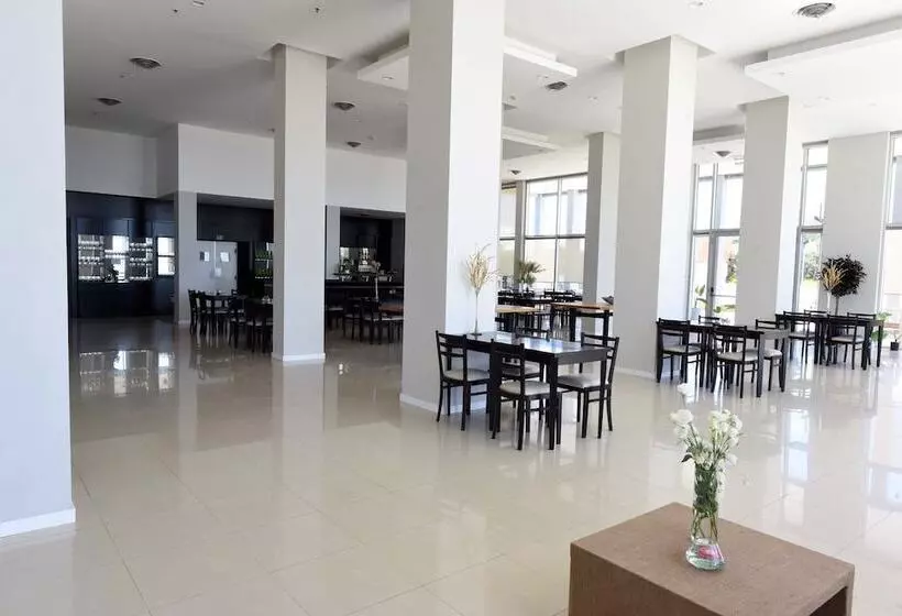 Отель Camberland Ramallo