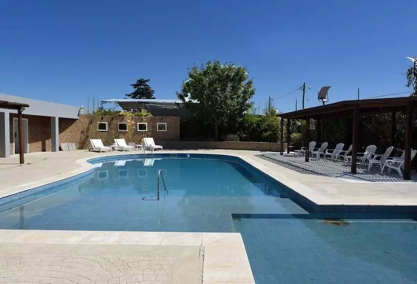 Отель Camberland Ramallo