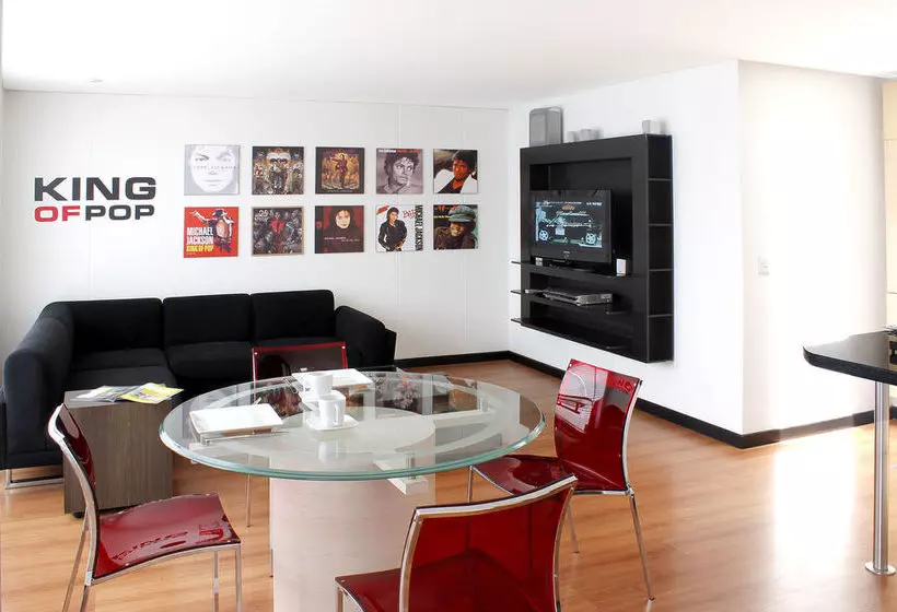 هتل Celebrities Suites