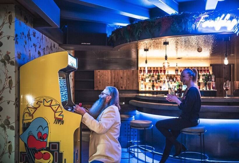 هتل Das Falkenstein