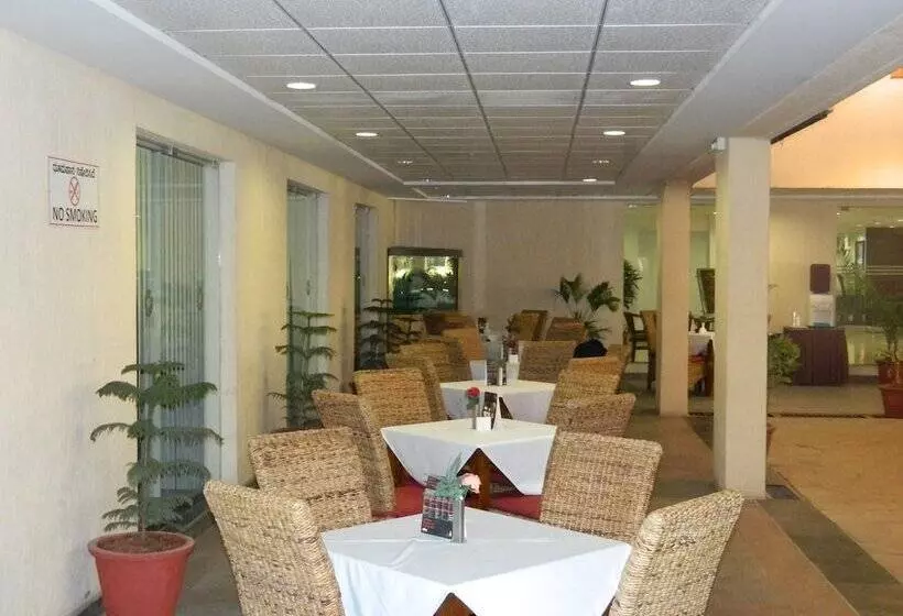 Hotel Featherlite Evoma