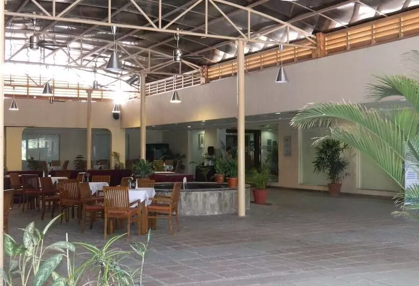 Hotel Featherlite Evoma