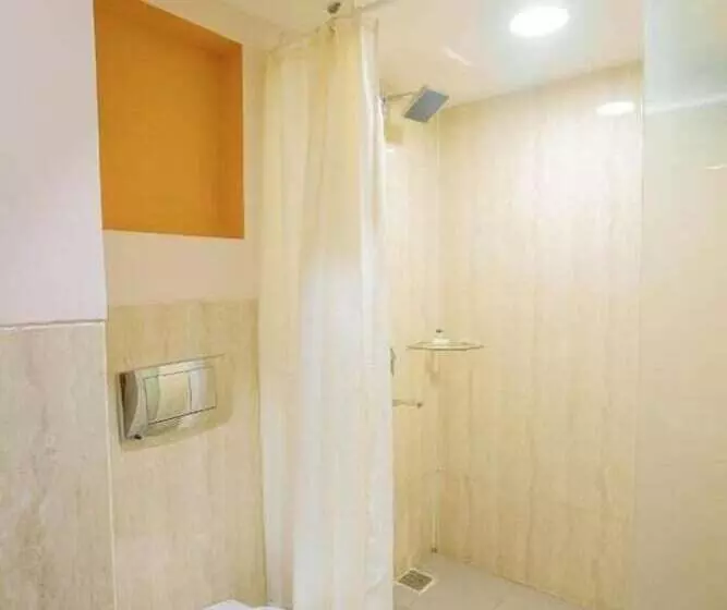 Hotel Featherlite Evoma