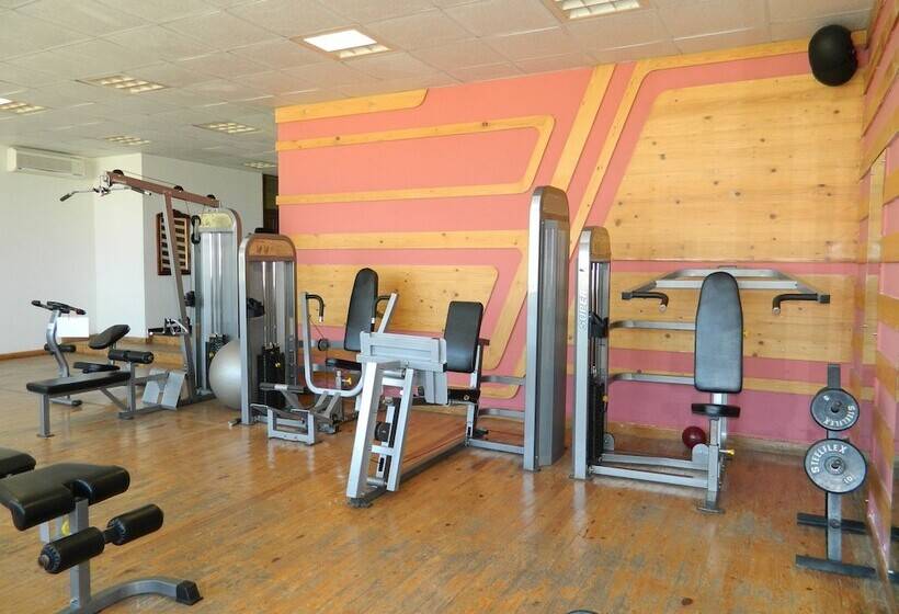 هتل Featherlite Evoma