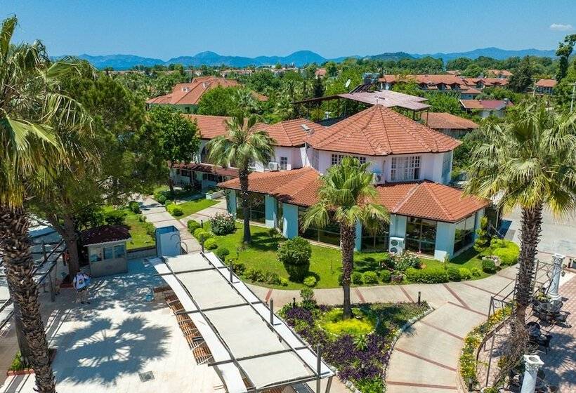 בית מלון כפרי Lykia Botanika Beach & Fun Club