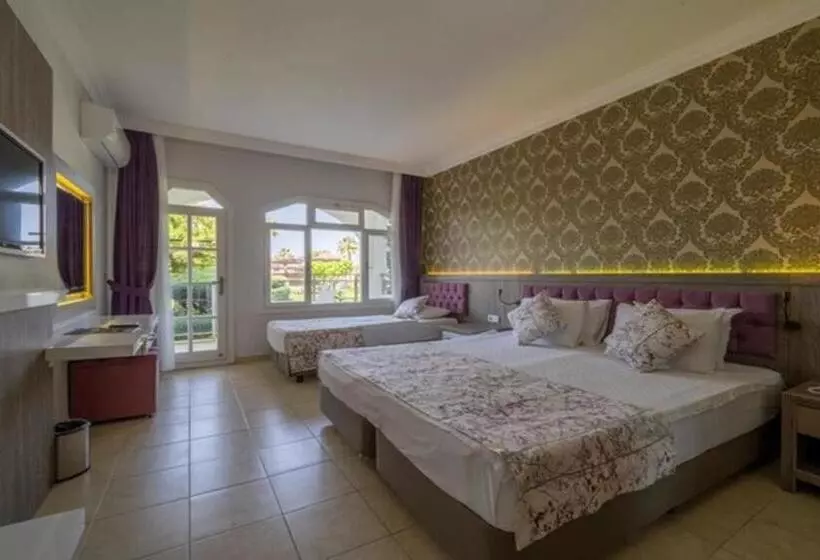 酒店 Lykia Botanika Beach & Fun Club