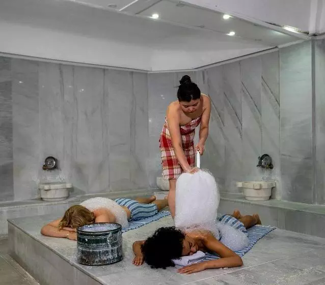 酒店 Lykia Botanika Beach & Fun Club