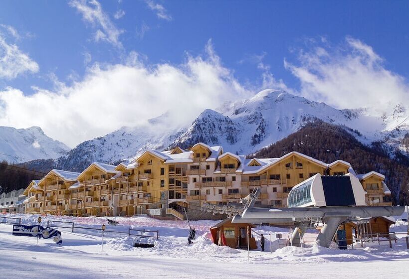 هتل Madame Vacances Residence Le Parc Des Airelles