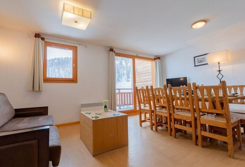 هتل Madame Vacances Residence Le Parc Des Airelles