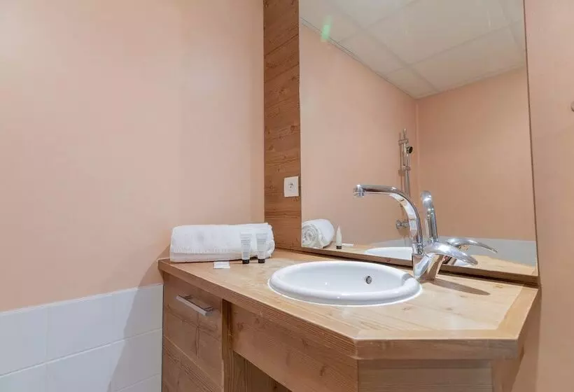 فندق Madame Vacances Residence Le Parc Des Airelles