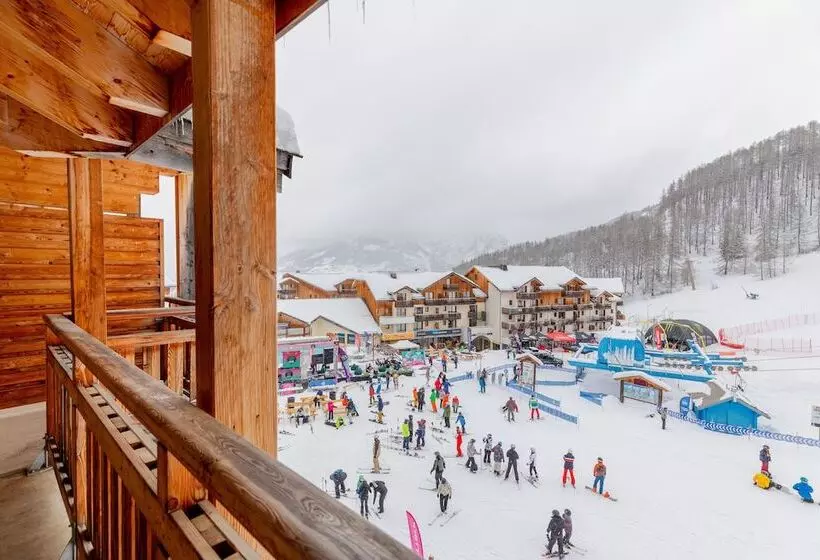 فندق Madame Vacances Residence Le Parc Des Airelles