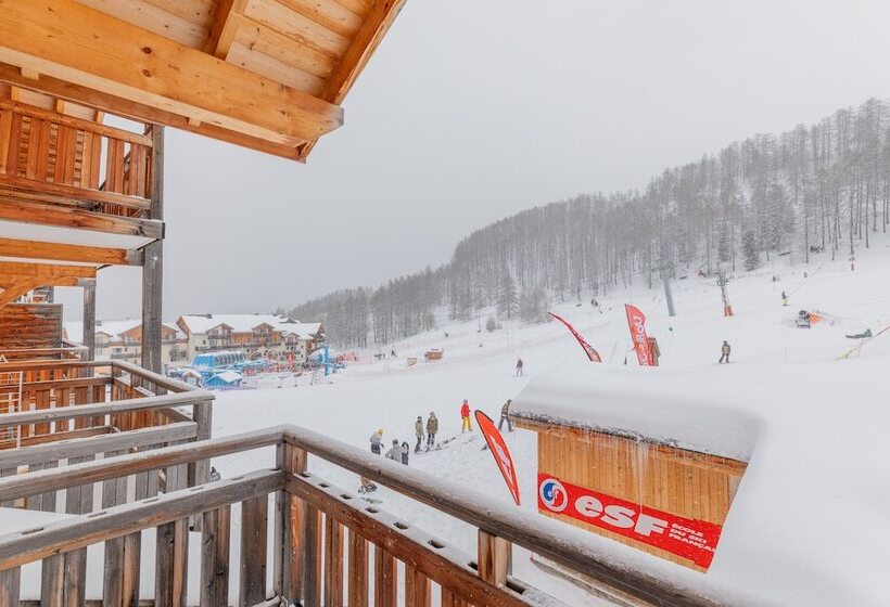 هتل Madame Vacances Residence Le Parc Des Airelles