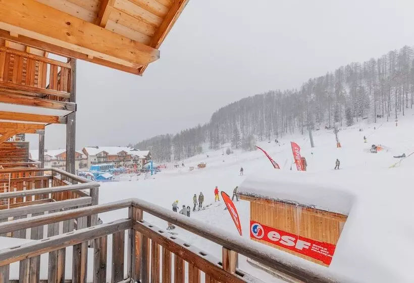 فندق Madame Vacances Residence Le Parc Des Airelles