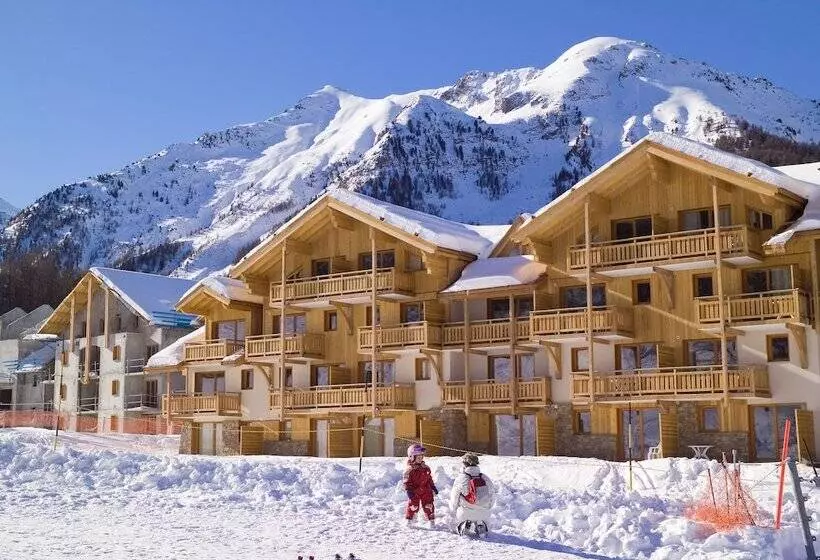 فندق Madame Vacances Residence Le Parc Des Airelles