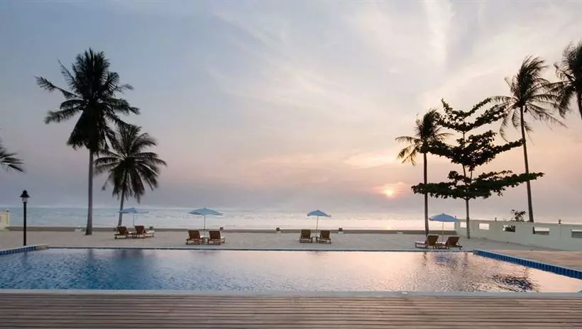 ホテル Nantra De Deluxe