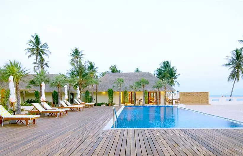 ホテル Nantra De Deluxe