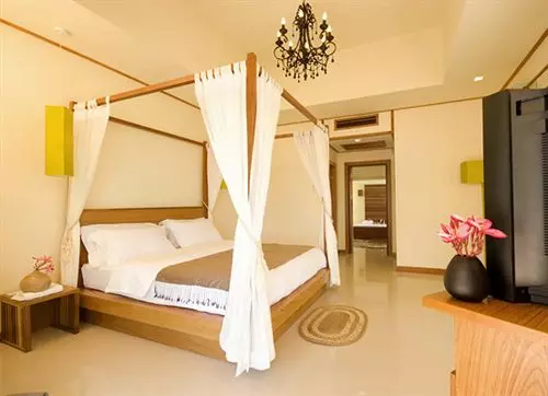 ホテル Nantra De Deluxe