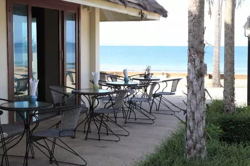 ホテル Nantra De Deluxe