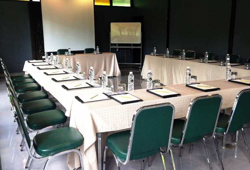 בית מלון כפרי Narittaya Resort And Spa