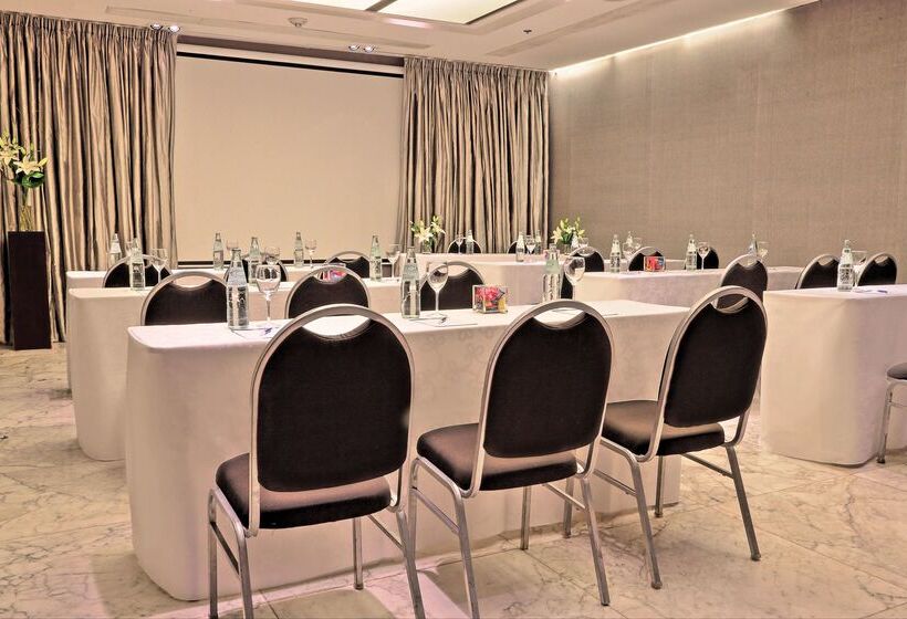 ホテル NH Buenos Aires Tango