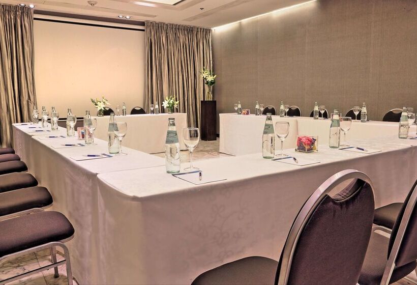 ホテル NH Buenos Aires Tango