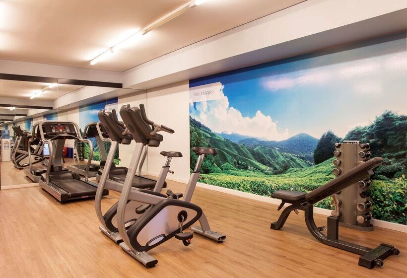 ホテル NH Buenos Aires Tango