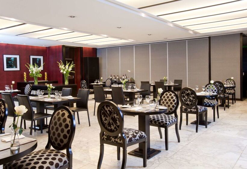 ホテル NH Buenos Aires Tango