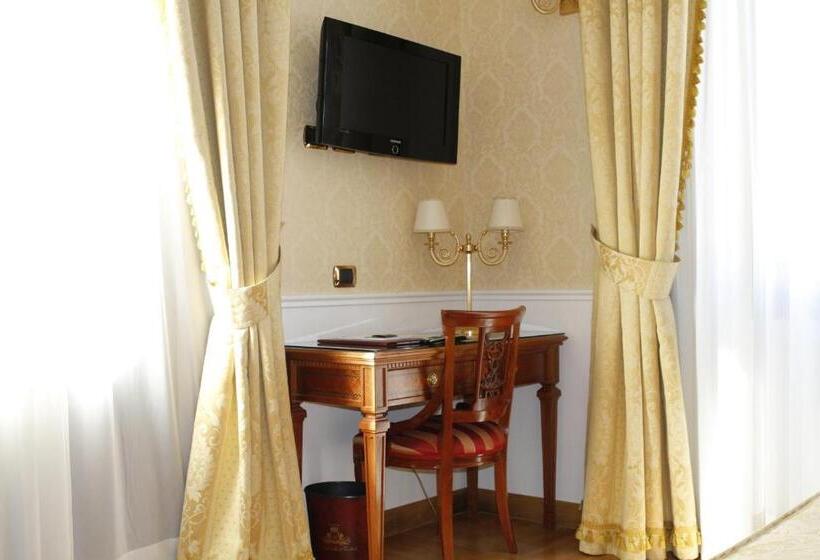 هتل Villa Pinciana