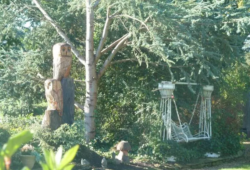 Oakenholt Farm Bed And Breakfast