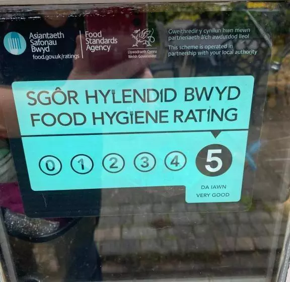 Oakenholt Farm Bed And Breakfast