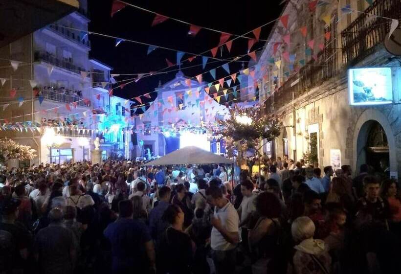 مبيت وإفطار Al Castello San Piero Patti