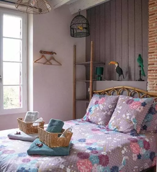 Aamiaismajoitus (B&B) Les Volets Violets
