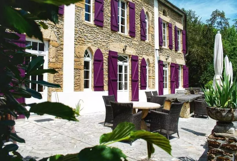 Aamiaismajoitus (B&B) Les Volets Violets