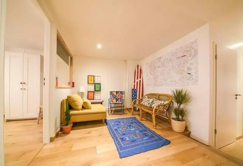 Flow Hostel