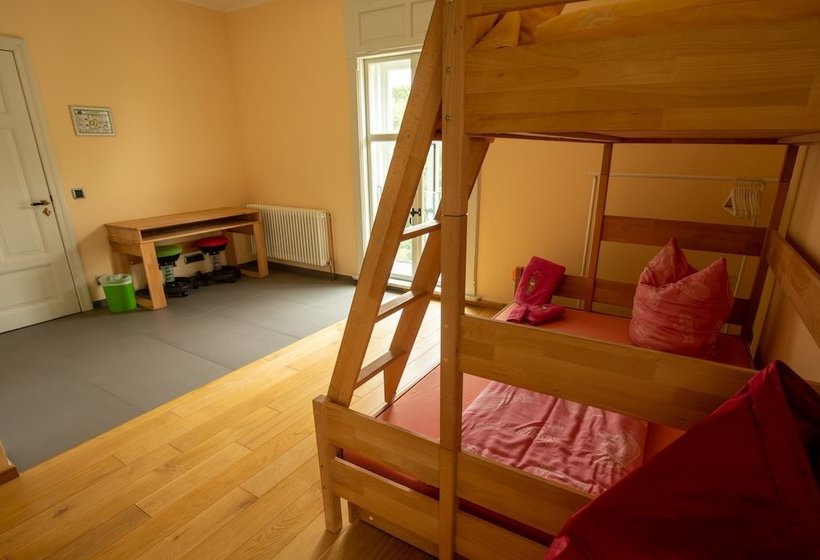 فندق Familien Schloss Leizen