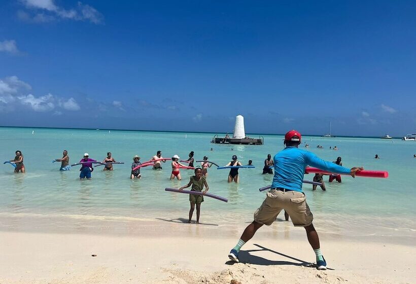 هتل The Mill Resort & Suites