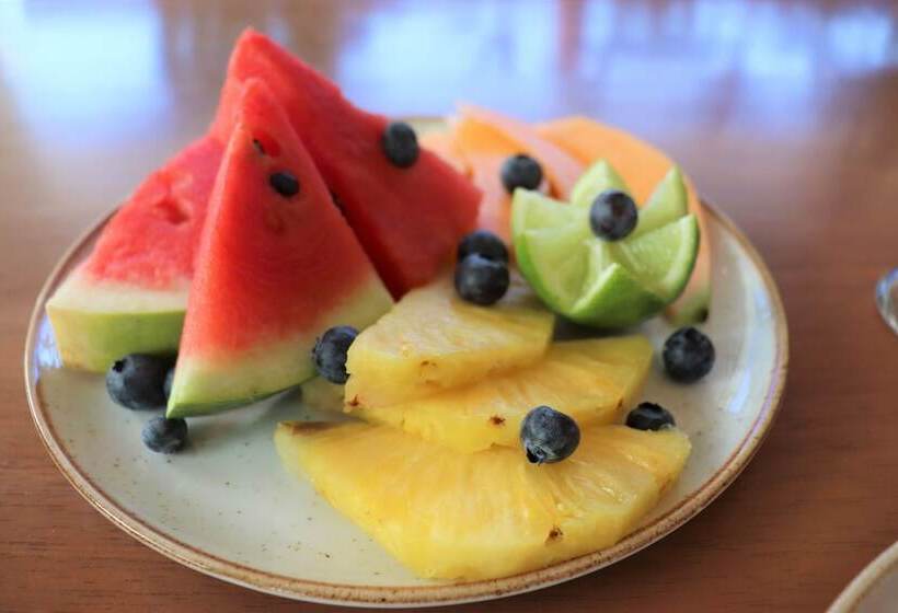 هتل The Mill Resort & Suites