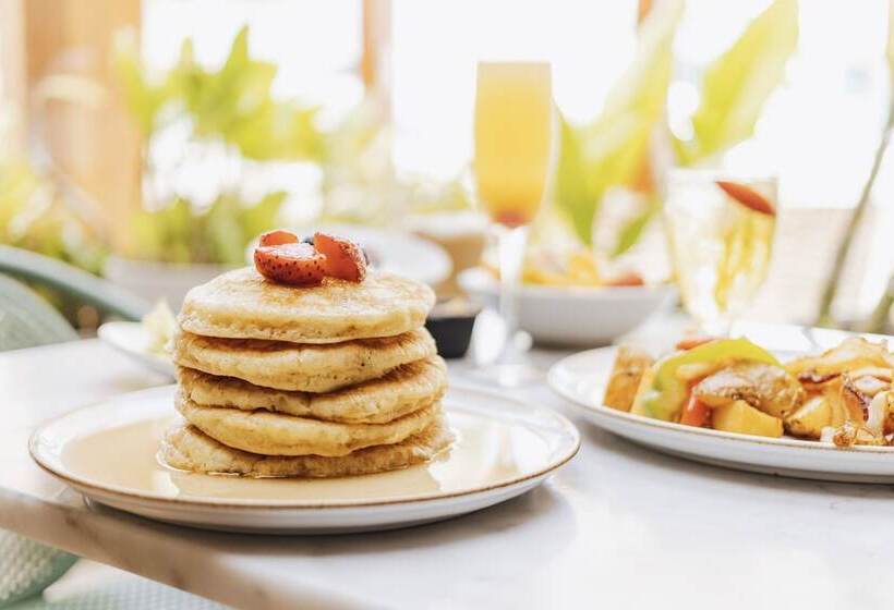 هتل The Mill Resort & Suites