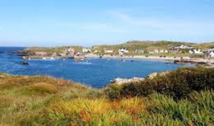 Stunning 4 Bedlog Cabin In Kerrykeel Sleeps 10