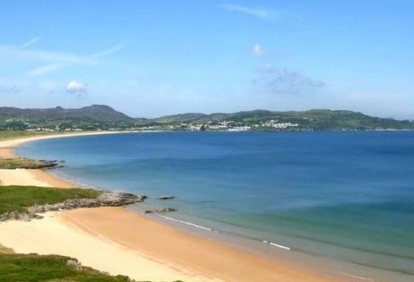 Stunning 4 Bedlog Cabin In Kerrykeel Sleeps 10