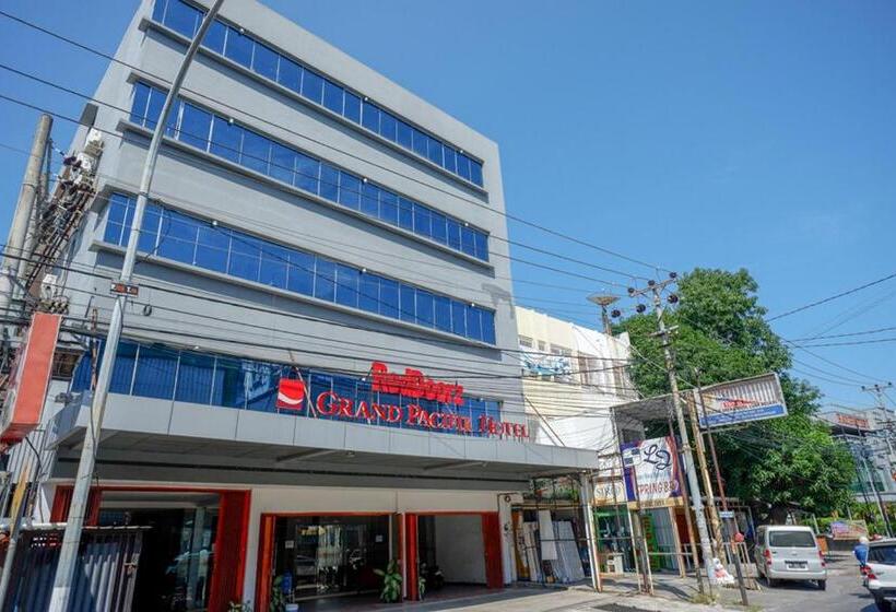 Reddoorz Plus @ Grand Pacifik Hotel Makassar