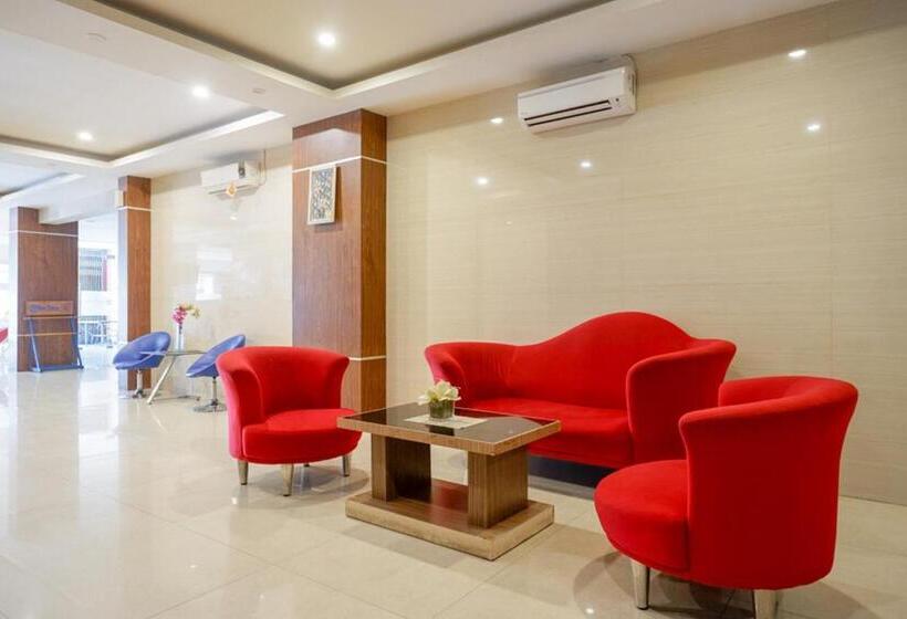 Reddoorz Plus @ Grand Pacifik Hotel Makassar