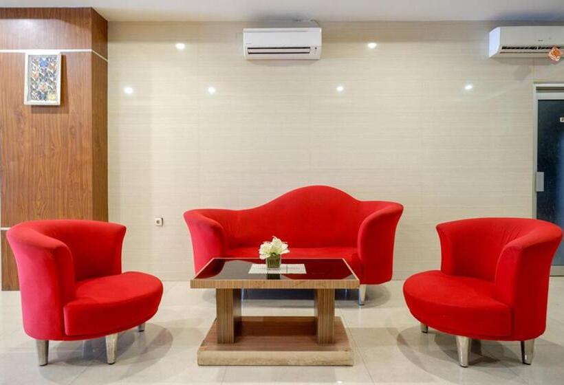 Reddoorz Plus @ Grand Pacifik Hotel Makassar