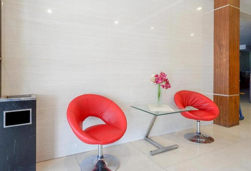 Reddoorz Plus @ Grand Pacifik Hotel Makassar