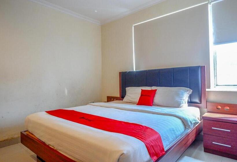 Reddoorz Plus @ Grand Pacifik Hotel Makassar