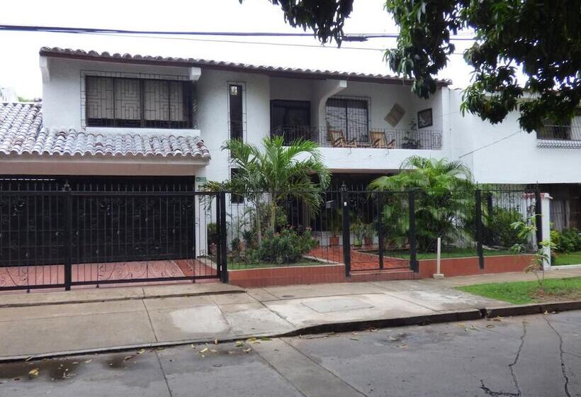 בית מלון כפרי Mizare I